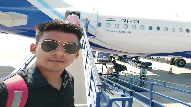 बाराबंकी: मुरारपुर का अनुपम बना भारतीय वायुसेना में एयर मैन, क्षेत्र में खुशी की लहर 