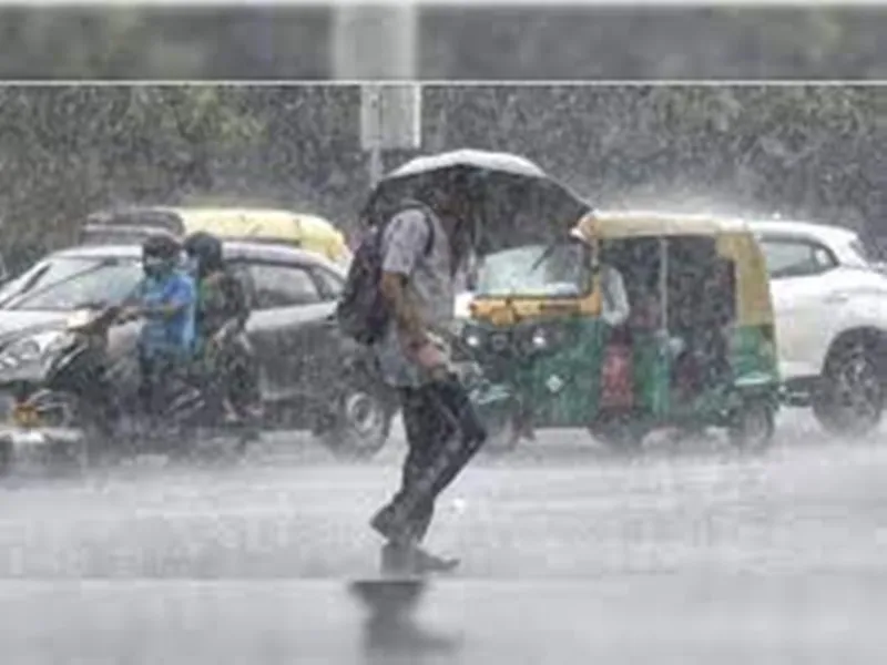 UP Weather: यूपी में अभी बरसेंगे बदरा, ओलावृष्टि के भी आसार