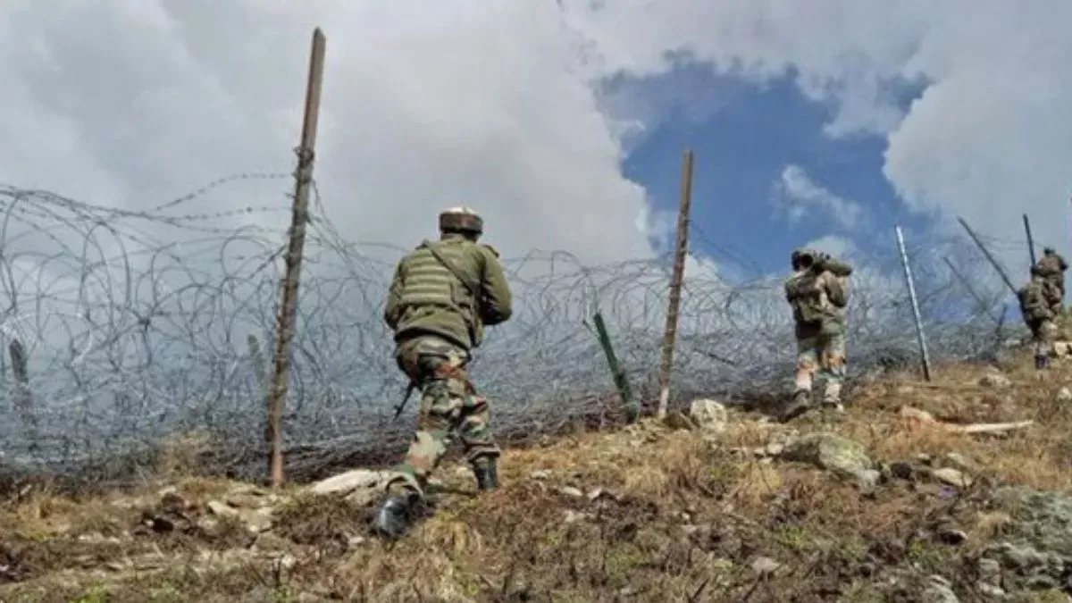 पुंछ में नियंत्रण रेखा पार कर रहा घुसपैठिया सेना ने किया ढेर