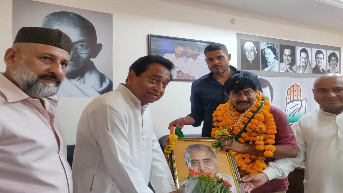 MP : पूर्व मुख्यमंत्री के पुत्र दीपक जोशी और राधेलाल बघेल हुए कांग्रेस में शामिल
