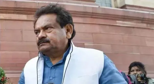एस पी सिंह बघेल को कानून मंत्रालय से हटाकर सौंपा गया स्वास्थ्य मंत्रालय का जिम्मा 