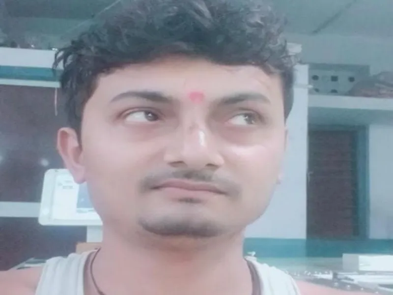 बांदा: ट्रक की टक्कर से बाइक सवार युवक की मौत, एक की हालत गंभीर 