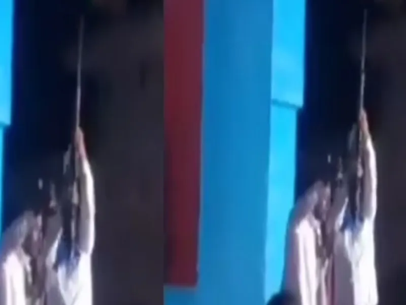 हरदोई में बाप की रायफल से बेटे ने किये दनादन फायर, वायरल वीडियो के आधार पर पुलिस करेगी कार्रवाई   