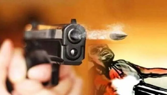 शाहजहांपुर: बदमाशों ने लूट की नियत से किराना व्यापारी को मारी गोली, अस्पताल में भर्ती