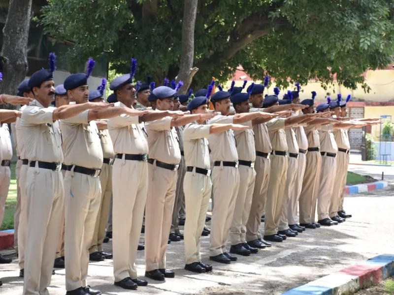अयोध्या : सीआरपीएफ ने मनाया आतंकवाद विरोधी दिवस, अमन-चैन को कायम रखने की ली शपथ