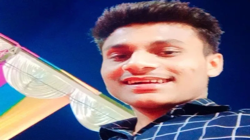 रायबरेली : हॉस्टल में फंदे से लटका मिला छात्र का शव, मचा हड़कंप