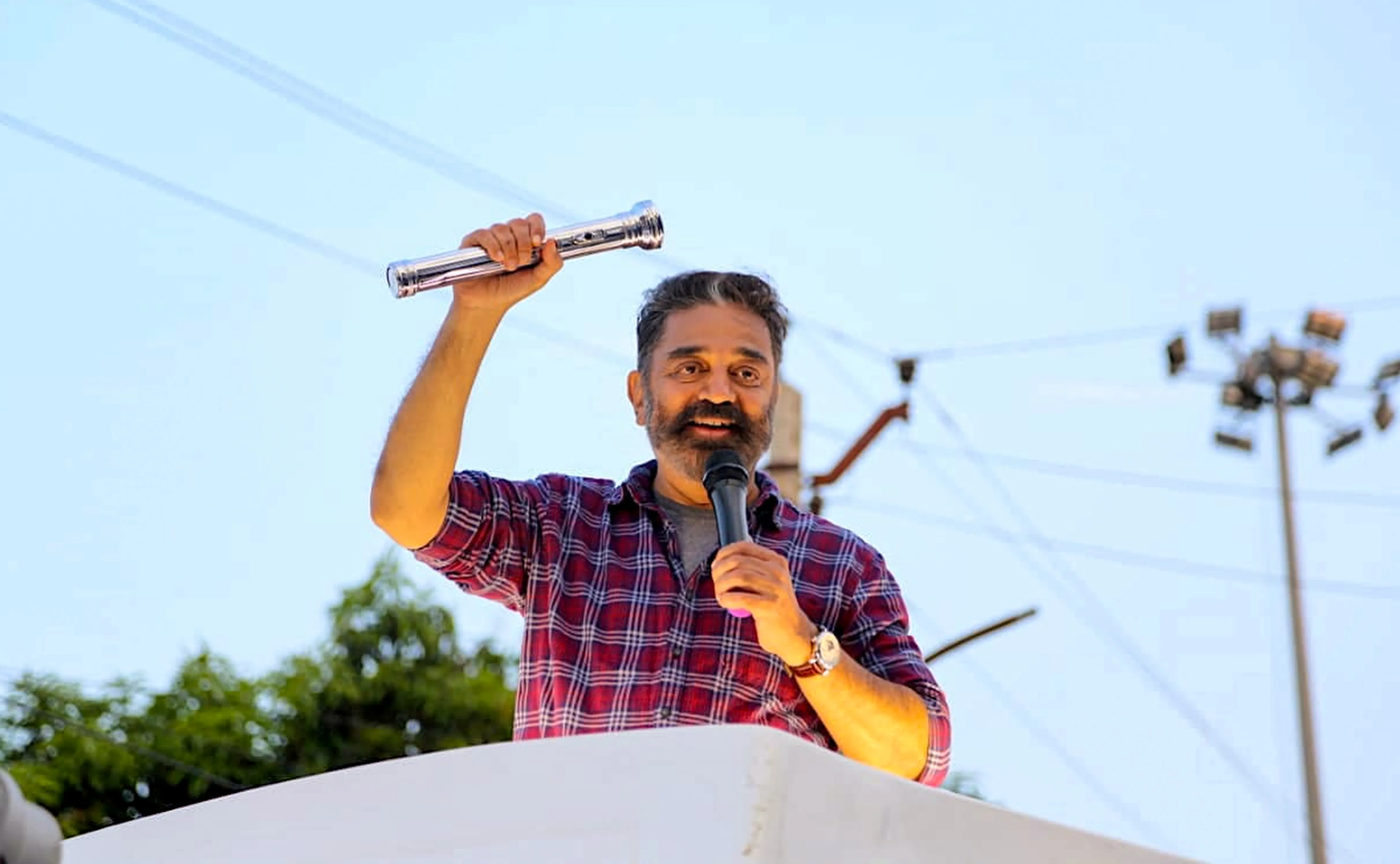 राजनीतिक मतभेद भुलाकर नए संसद भवन के उद्घाटन को राष्ट्रीय एकता का अवसर बनाएं: कमल हासन