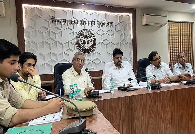 मुरादाबाद : प्रशिक्षण में लापरवाही करने वाली संस्थाओं के खिलाफ होगी कार्रवाई, बैठक में सीडीओ ने दी चेतावनी
