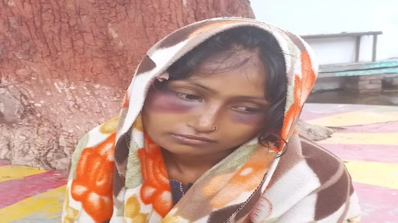 रायबरेली : दिल्ली जा रही महिला को बंधक बनाकर लूटा, जमकर की पिटाई 