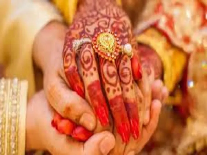 रायबरेली: प्रेमिका के घर चल रही हैं शादी की तैयारियां, प्रेमी ने पहुंचकर मचाया उत्पात 