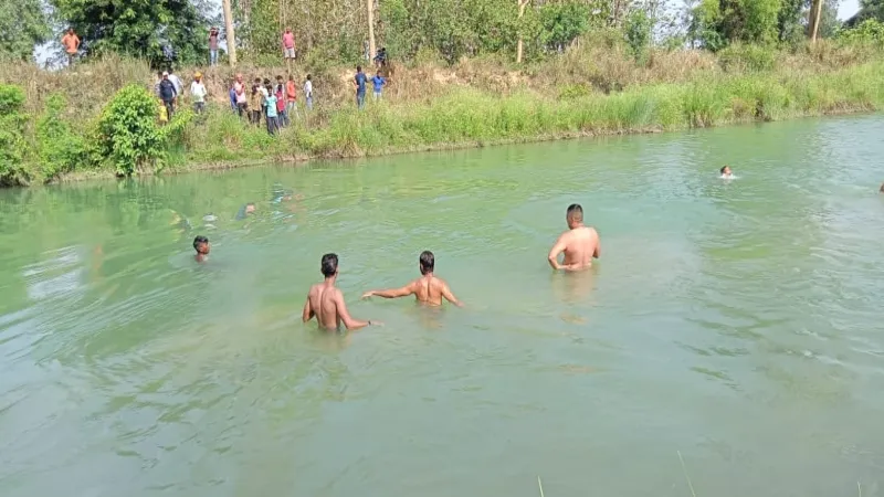 बहराइच : सरयू नहर में स्नान करते समय युवक डूबा, तलाश जारी
