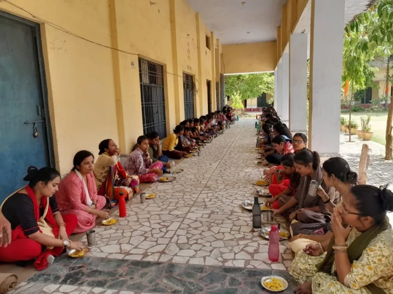 रायबरेली : लालगंज विद्या मंदिर में दुर्गा वाहिनी का प्रशिक्षण वर्ग प्रारंभ