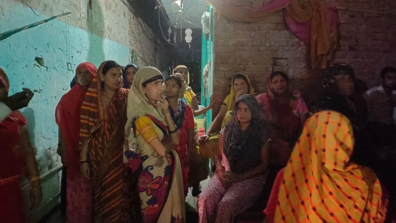 फर्रुखाबाद : दहेज की मांग से आजिज आकर महिला ने किया Suicide