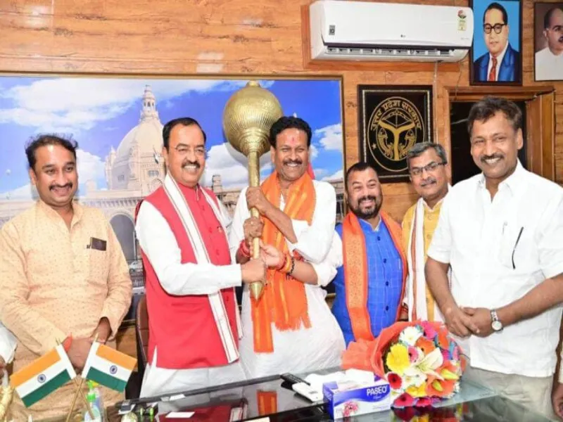 प्रयागराज : भाजपा की प्रचंड जीत पर डिप्टी सीएम ने गणेश केसरवानी को दी बधाई