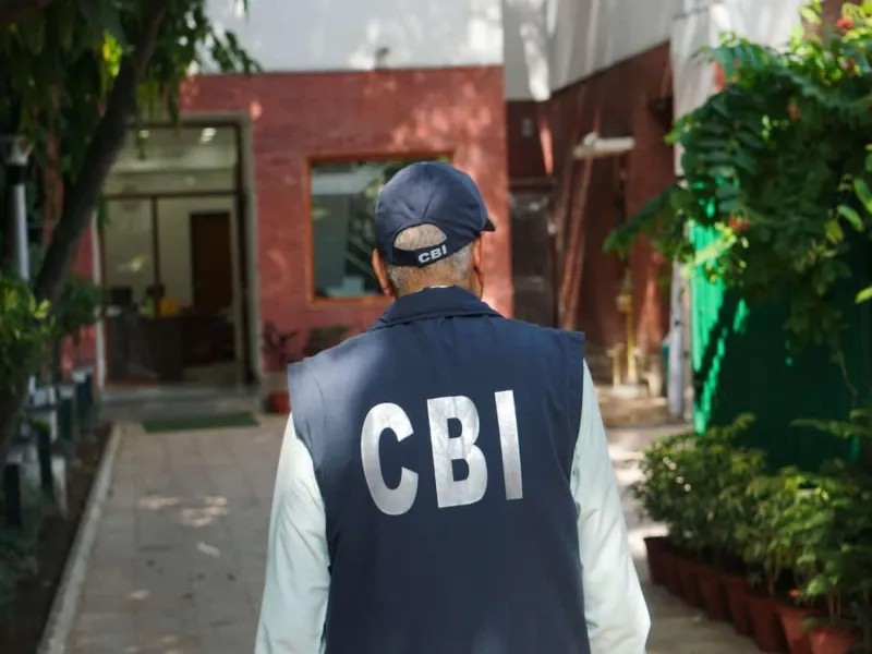 Breaking News : आर्यन ड्रग्स केस में लखनऊ में CBI ने की NCB मुंबई के पूर्व SP के घर छापेमारी 