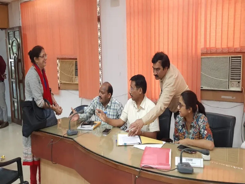 प्राधिकरण दिवस : पहले दिया ध्वस्तीकरण आदेश, अब मांग रहे मानचित्र