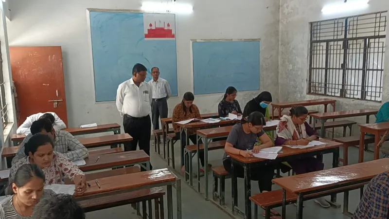 लखनऊ : 86 सेंटर पर हुई लोक सेवा आयोग की सिविल सर्विस परीक्षा