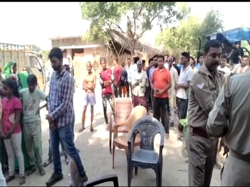 रायबरेली: फंदे पर लटकता मिला युवती का शव, Suicide की जताई गई आशंका 