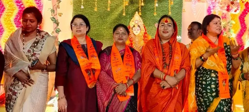 प्रयागराज : संगम तीरे भजन संध्या से झूम उठे श्रोता, उठाया लुत्फ