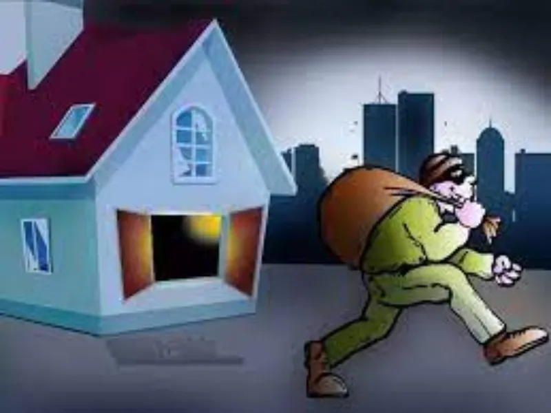 अयोध्या: पहले घर से चोरों ने जेवर चुराए फिर बहू को पीटा