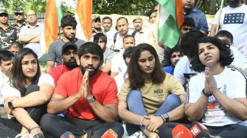 प्रदर्शनकारी पहलवानों ने कहा- उम्मीद है कि रविवार की सफल होगी महापंचायत