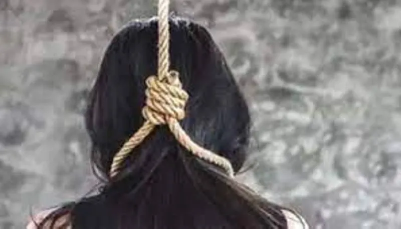 बांदा : पति से बोली ‘ये आखिरी मुलाकात’ और फिर कह दिया जिंदगी को अलविदा