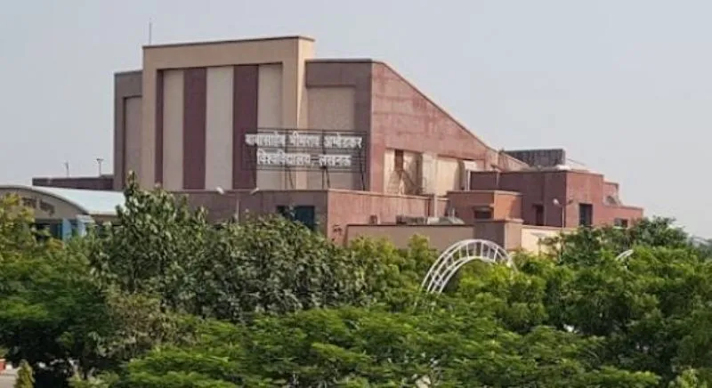 लखनऊ : बीबीएयू के छात्रों ने पर्यावरण संरक्षण को लेकर चलाया जागरूकता अभियान