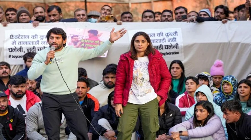 विनेश की चेतावनी: खाप हमारे लिए जो निर्णय लेंगी उससे देश को नुकसान पहुंच सकता है 