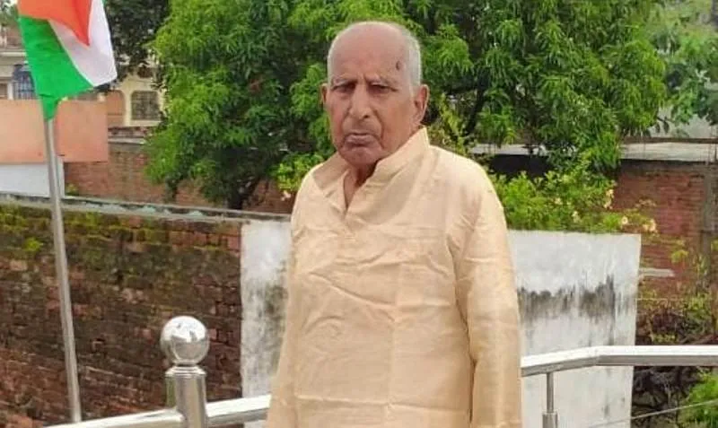 बहराइच : सेवानिवृत्त शिक्षक का निधन, अध्ययन के लिए मृत शरीर को मेडिकल कॉलेज को दिया दान