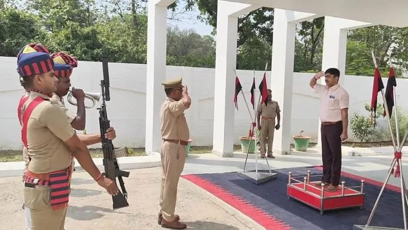 बस्ती : अखिलेश सिंह ने बस्ती मंडल के मंडलायुक्त पद का कार्यभार संभाला