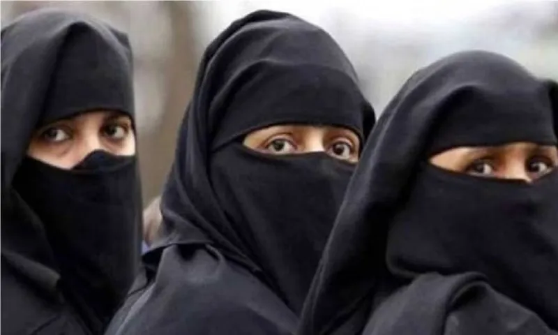 बरेली: महिला को तीन तलाक देकर घर से निकाला, पीड़िता ने एसएसपी कार्यालय में की शिकायत