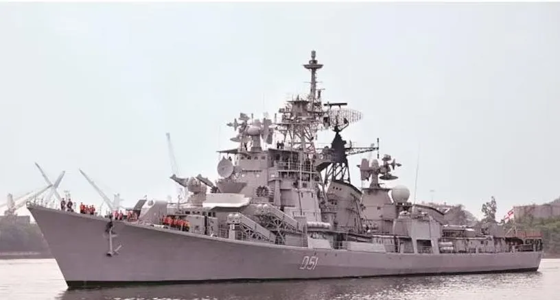 INS दिल्ली आसियान देशों में तैनाती के लिए पहुंचा मलेशिया  