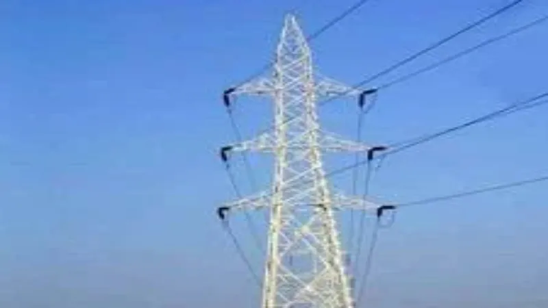 अयोध्या : छत के ऊपर से गुजरी एचटी लाइन की चपेट में आया बिजली मिस्त्री, मौत