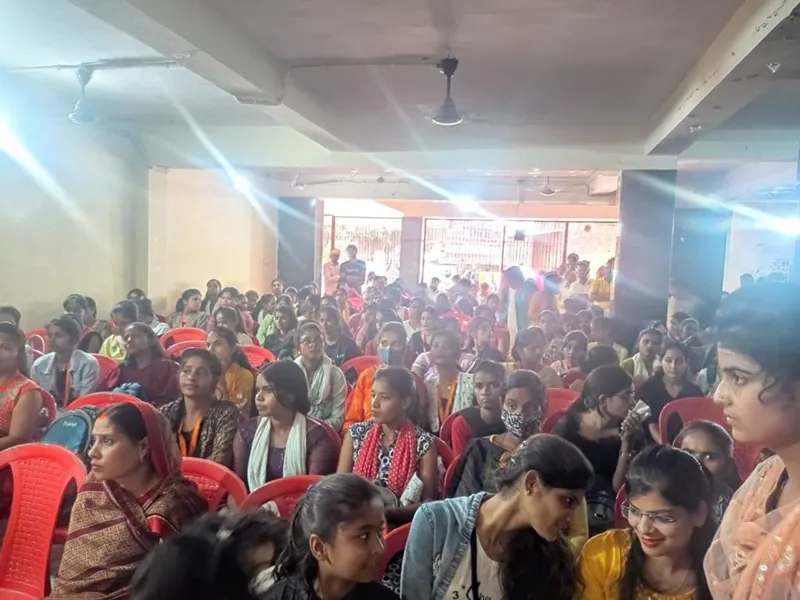 बस्ती : रोजगार मेले में 146 को मिली नौकरी, जिलाधिकारी ने चयनित अभ्यर्थियों को दिया प्रमाण पत्र