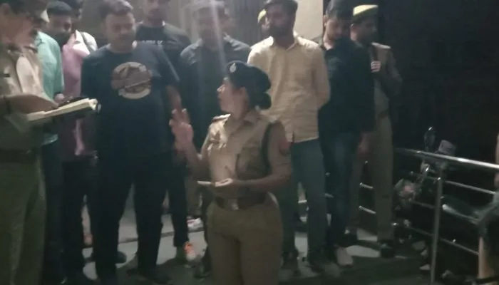Auraiya News : पुलिस-बदमाशों के बीच मुठभेड़ में दो बदमाश गिरफ्तार, आरोपियों पर घोषित था 20 हजार का इनाम