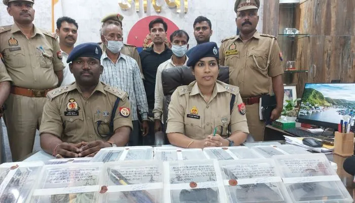 Auraiya News : अवैध असलहा फैक्ट्री का हुआ भंडाफोड़, दो आरोपी गिरफ्तार, आसपास के जनपदों में बेचते 