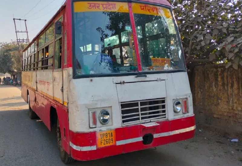 मुरादाबाद : ईटीएम की खराबी ने अधिकारियों की उड़ाई नींद, रोडवेज सेवाएं बाधित होने से यात्री परेशान...प्रतिदिन लाखों का नुकसान