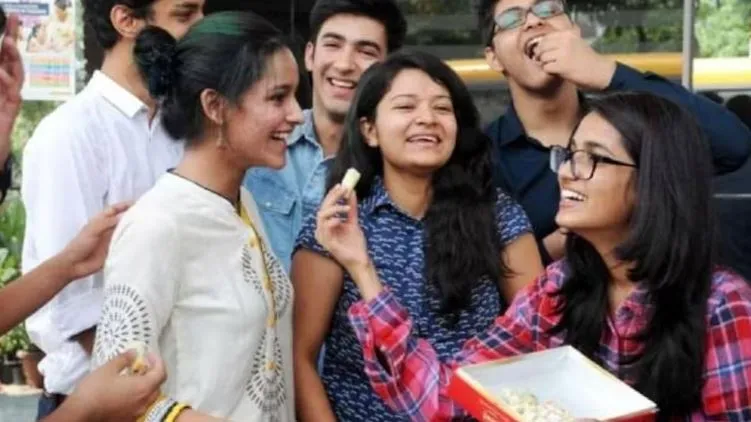 गुजरात बोर्ड की दसवीं कक्षा के परीक्षा परिणाम घोषित, 64.62 प्रतिशत छात्र हुए उत्तीर्ण 