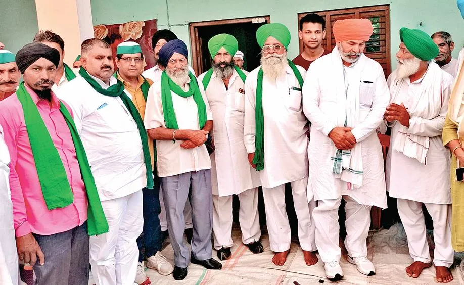 Jaspur News : राकेश टिकैत से मिला भारतीय किसान यूनियन का प्रतिनिधिमंडल, समस्याओं से कराया अवगत