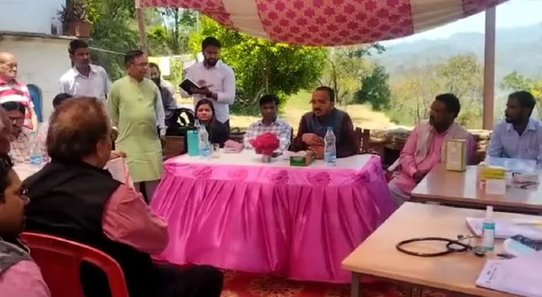 एक ऐसा गांव... जहां आजादी के बाद पहली बार पहुंची प्रशासनिक टीम, लोग खुश, समस्याओं के नाम पर आश्वासन