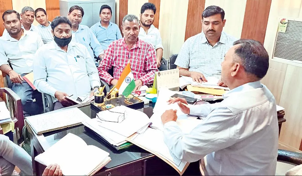 Kashipur News : करोड़ों का राजस्व दबाने वाले बकाएदारों पर लटकी कार्रवाई की तलवार