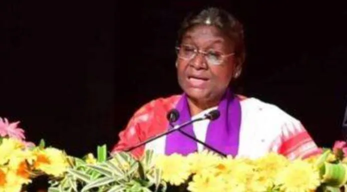 दीक्षांत समारोह: राष्ट्रपति के संबोधन के दौरान बिजली गुल, नौ मिनट तक छाया रहा अंधेरा