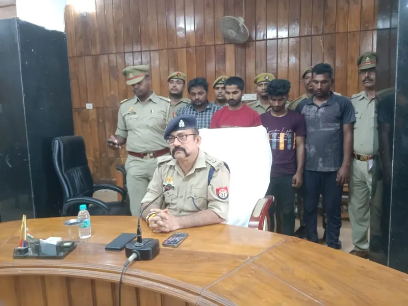 बहराइच: अंतर्जनपदीय चोरी गिरोह का पर्दाफाश, चार गिरफ्तार