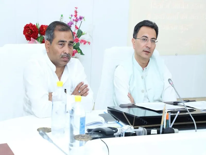परियोजनाओं की गुणवत्ता और सुरक्षा से कोई समझौता नहीं, समीक्षा बैठक में बोले मंत्री जितिन प्रसाद 