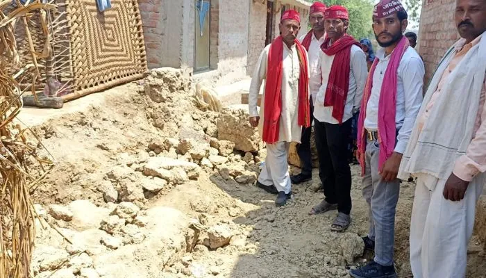 Chitrakoot: काल बनकर गिरी कच्ची दीवार, दो बहनों की मौत, पड़ोस में गाना-बजाना देखने गए थे बच्चे, एक बच्ची घायल