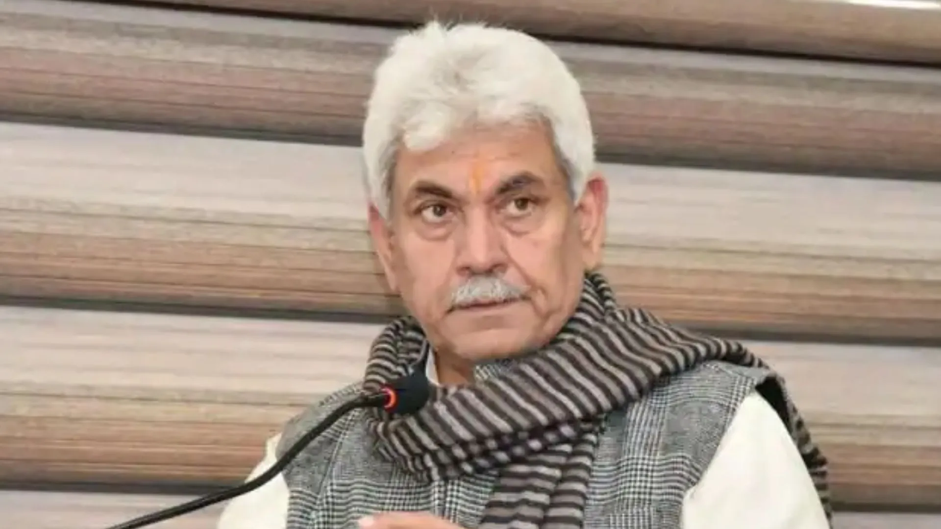जम्मू कश्मीर में विकासात्मक योजनाएं लाकर आतंक की पारिस्थितिकी को अलग-थलग किया गया है : मनोज सिन्हा 