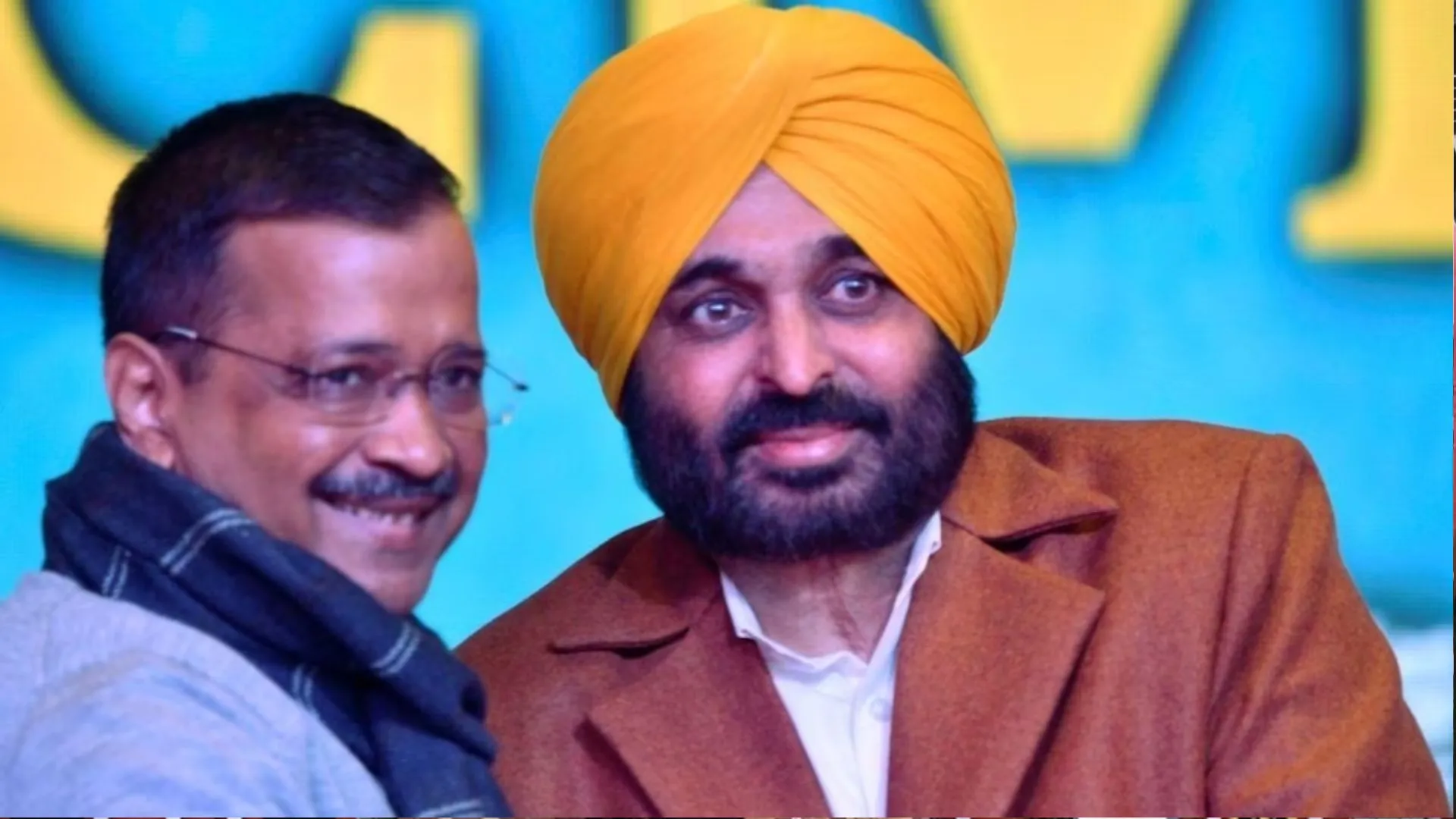 केजरीवाल और भगवंत मान पहुंचे मुंबई, आज उद्धव और कल पवार से करेंगे मुलाकात