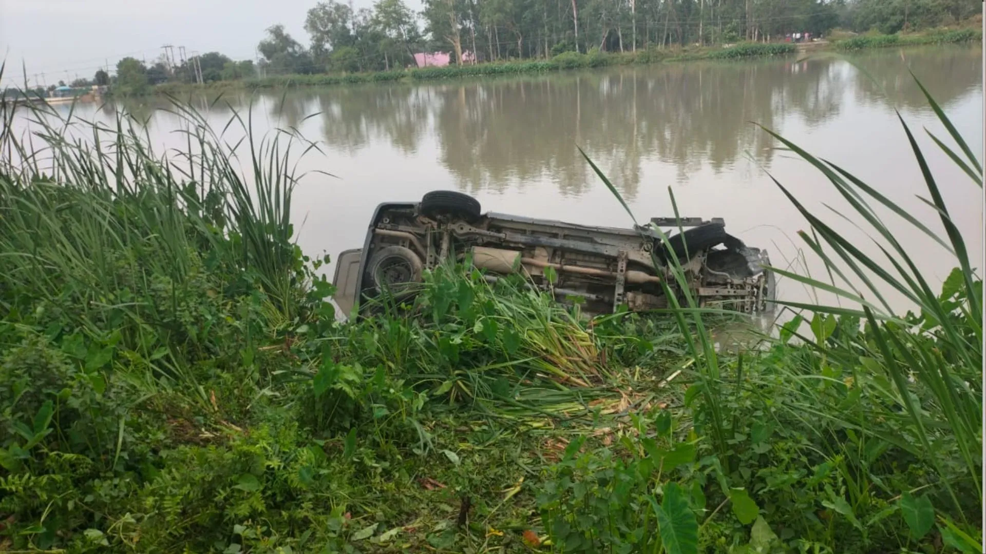 उत्तराखंड: खटीमा के लोहियाहेड में शारदा नदी में कार घुसी, चालक समेत पांच की मौत
