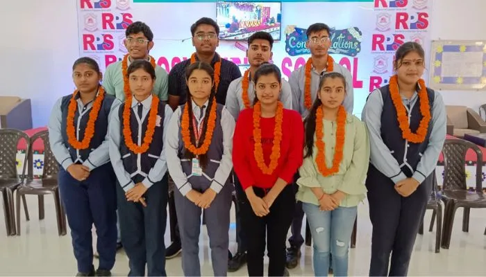 CBSE Board Result 2023 : Farrukhabad में सीबीएसई 10वीं व 12वीं का परिणाम घोषित, झूम उठे छात्र-छात्राएं