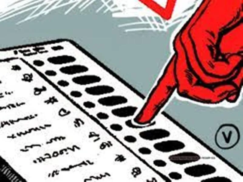 सीतापुर : मतदान के लिए लोगों में दिख उत्साह, जनपद में 11 बजे तक 22 फीसदी हुआ मतदान